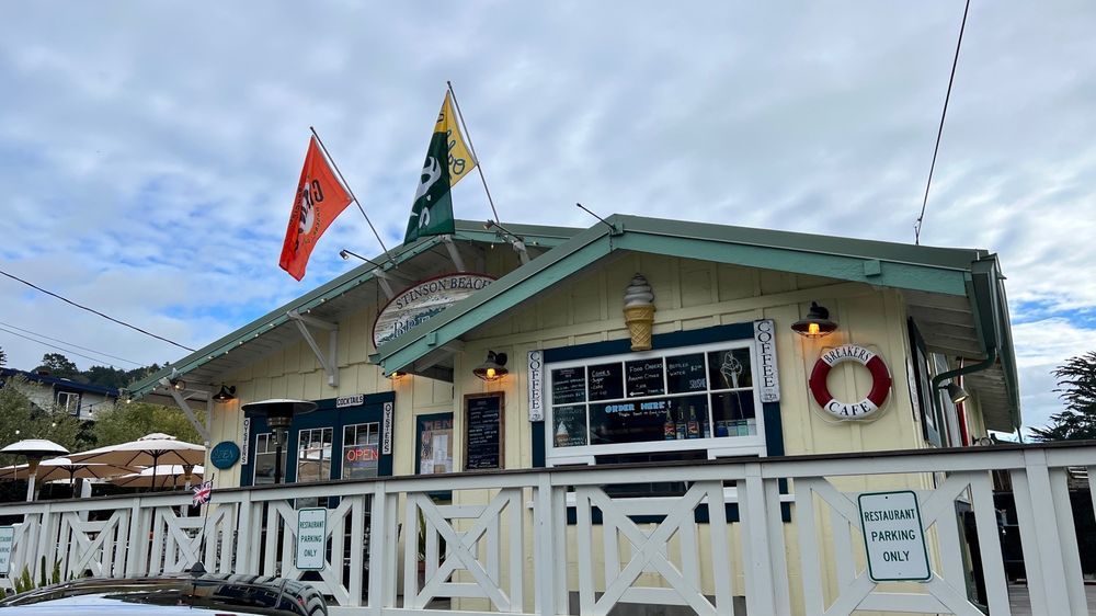 Breakers Café