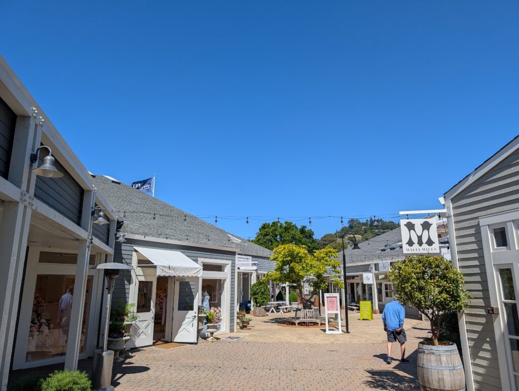 Marin Country Mart