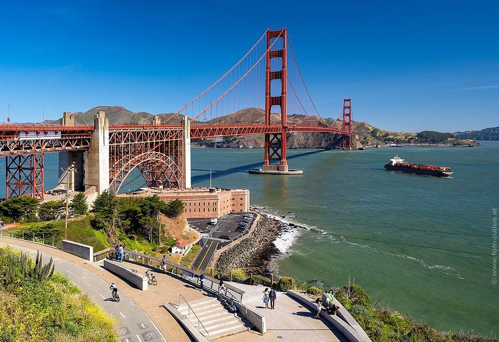 Golden Gate Bridge